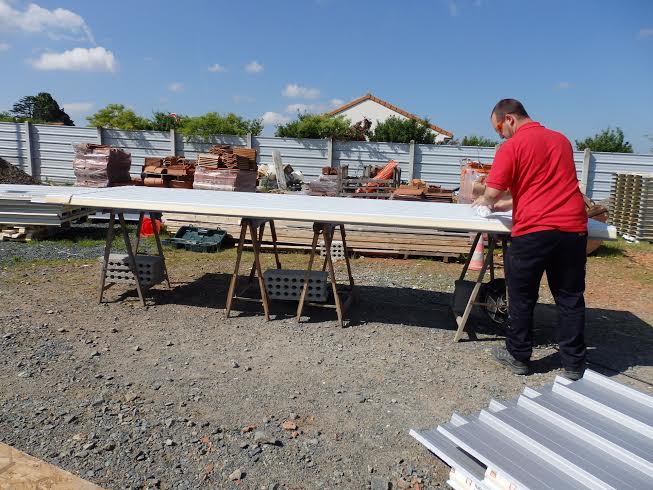Les artisans au travail.